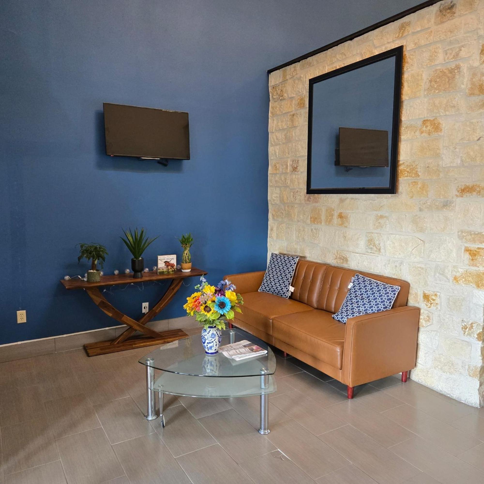 Karnes City Lodge Екстер'єр фото
