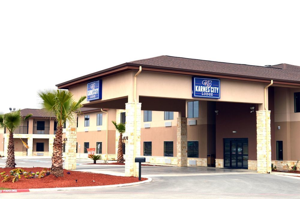 Karnes City Lodge Екстер'єр фото